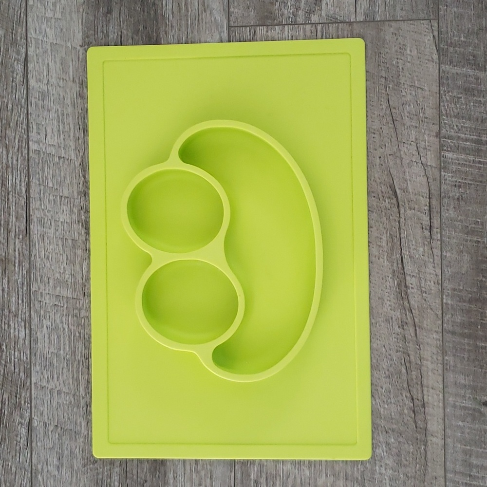 Suction Kids Plate / Placemat in Lime Green